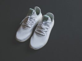 Jakie sneakersy dobrać do jesiennych stylizacji