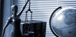 Pomoc adwokata przy otrzymaniu aktu oskarżenia